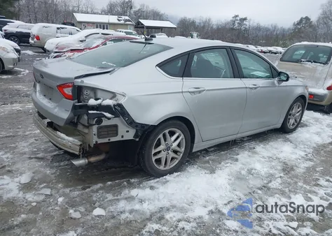 2016 Ford Fusion Se z USA, uszkodzony, nr VIN 3FA6P0H79GR141057